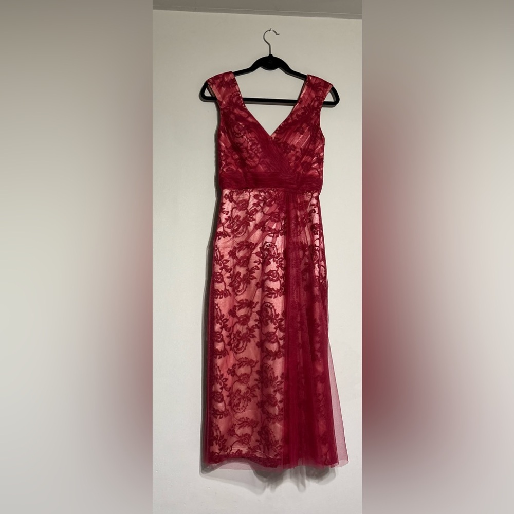 JJ's House Burgundy 
Sheath/Column Tea-Length
Tulle Cocktail Dress Ruffle
Sz4